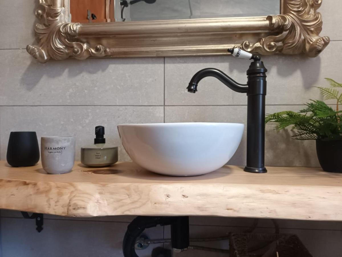 Un Tros De Sal. Casa Rural A Gerri De La Sal.ヴィラ エクステリア 写真